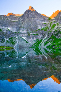 岩石 森林 欧洲 自然 太阳 小山 美丽的 徒步旅行 池塘