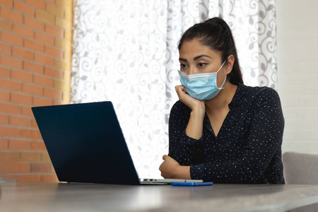 危险 因特网 疾病 流感 病毒 大流行 计算机 工人 书桌