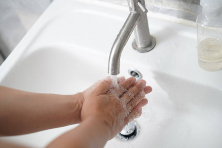 净化 液体 洗涤 手指 打扫 气泡 肥皂 防止 照顾 感染