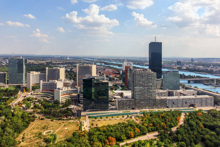 风景 摩天大楼 地标 天线 城市景观 日落 场景 市中心