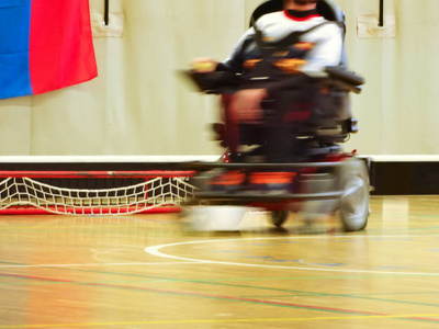 残疾人曲棍球运动图片