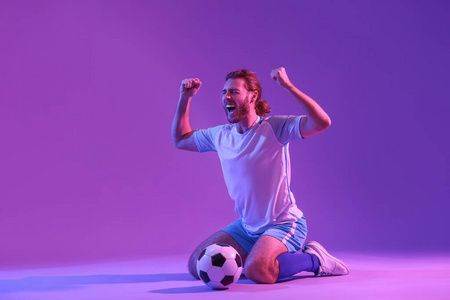 爱好 运动 闲暇 运动员 目标 紫色 足球 白种人 成功
