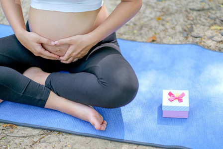 美丽的 惊喜 宝贝 运动 假期 生活 女人 期待 健康 等待