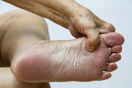 女人 照顾 身体 拉伸 触摸 皮肤 祖母 疼痛 运动 手势
