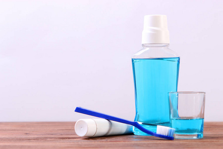 早晨 玻璃 颜色 个人的 工具 液体 照顾 浴室 医学 牙医
