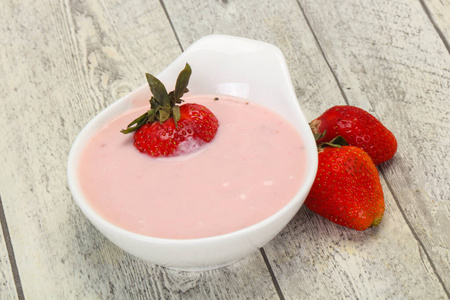 营养 早餐 夏天 食物 饮食 水果 奶油 甜的 粉红色 酸奶