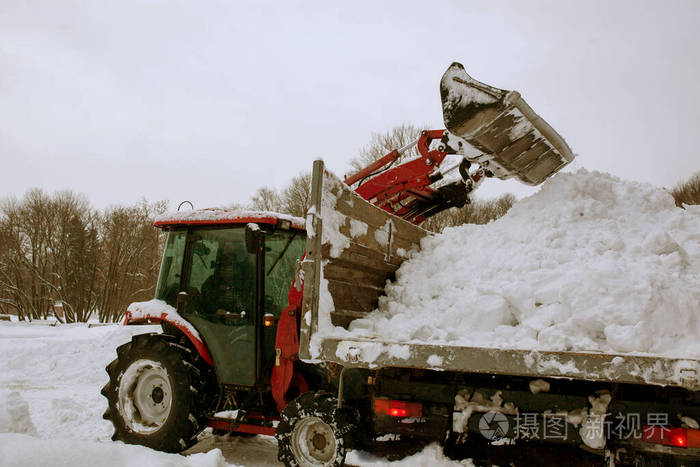 自然 行动 工作 挖掘机 寒冷的 暴风雪 打扫 卡车 季节