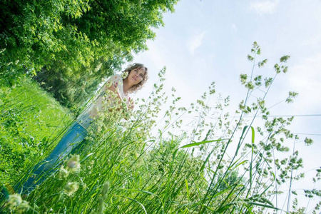 森林 可爱的 女孩 美丽的 花园 童年 夏天 白种人 闲暇