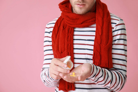 发烧 寒冷的 喉咙 流感 抓住 疾病 治愈 照顾 感染 男人