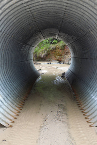 摄影 污水 污染 隧道 旅行 流动 管道 成人 走廊 下水道