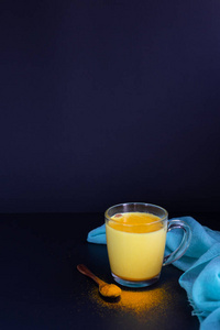 姜黄 姜黄素 医学 食物 牛奶 治疗 杯子 香料 能量 印第安人