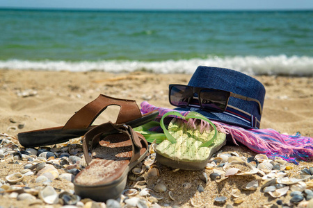 海岸 求助 海滩 配件 夏天 帽子 防晒霜 鞋类 太阳镜