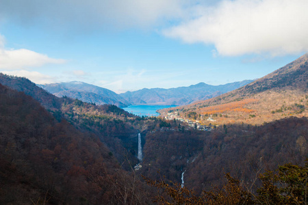 中禅寺湖 美丽的 颜色 国家的 森林 旅游业 树叶 季节