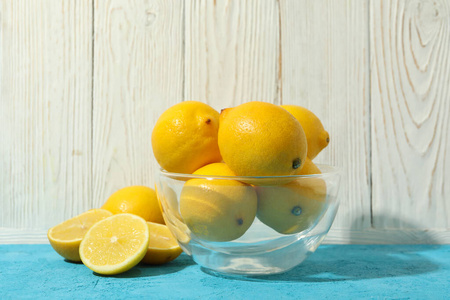 柠檬 素食主义者 饮食 榨汁机 柑橘 食物 夏天 玻璃 特写镜头