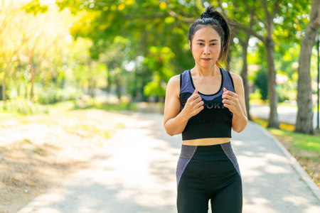 娱乐 女人 健康 适合 训练 阳光 中国人 日本人 跑步者