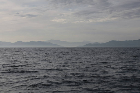 太阳 海湾 海岸 海滩 波动 风景 旅游业 夏天 地平线