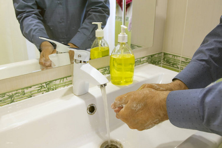 肥皂 瓷器 下沉 照顾 预防 新型冠状病毒 洗涤 消毒杀菌剂