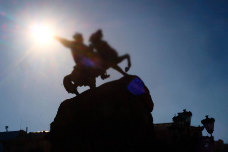 骑在马背上的乌克兰赫特曼纪念碑