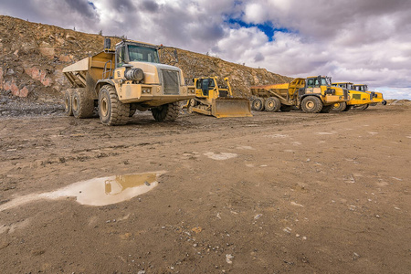 矿井 挖掘机 露天矿 机械 运输 环境 岩石 矿物 搬运工