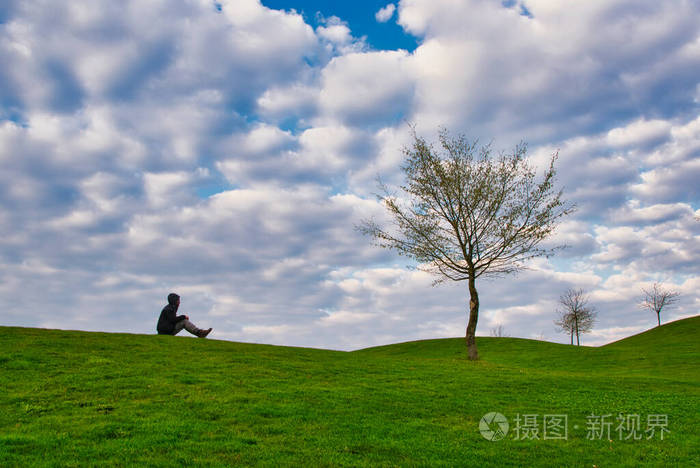 领域 风景 农业 植物区系 草地 场景 男人 植物 季节