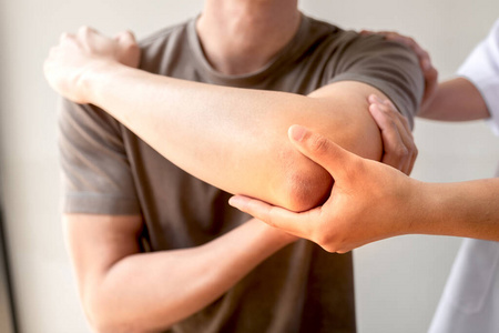 膝盖关节替代图片