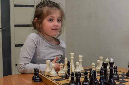 挑战 母亲 国王 爱好 女儿 竞争 战争 智力 国际象棋
