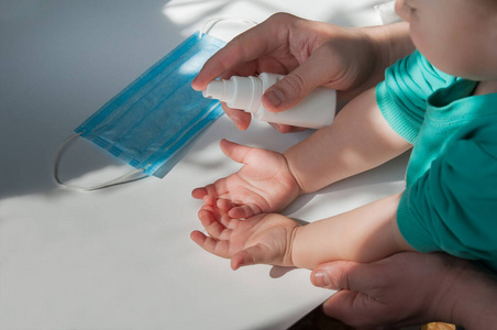 大流行 小孩 健康 面具 医学 感染 阳光 预防 肥皂 保护