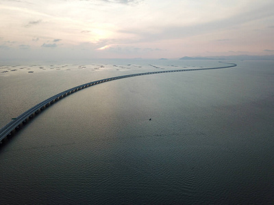 天线 傍晚 高速公路 旅行 交通 天空 建筑学 目的地 地平线