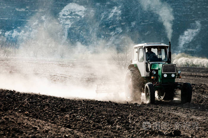 工作 农场 播种 准备 拖拉机 农业 土壤 自然 机器 天空