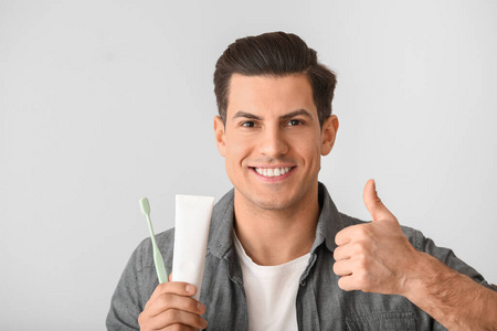 搪瓷 肖像 手势 男人 卫生 粘贴 牙科 凹痕 预防 照顾