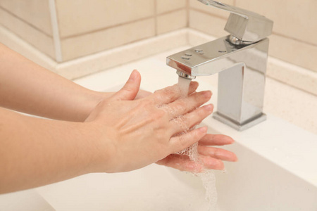 病毒 光晕 清洁剂 预防 消毒 消毒杀菌剂 肥皂 保护 打扫