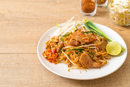 亚洲 泰国 蔬菜 搅拌 鸡蛋 美食家 猪肉 油炸 大豆 大米