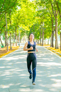 女人 运行 女孩 运动员 马拉松赛跑 锻炼 活动 外部 公园