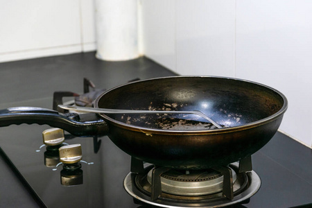 厨房用具 食物 燃烧 手柄 房子 火焰 厨师 煎锅 空的