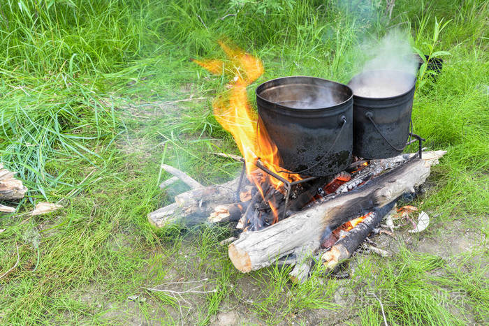 活动 食物 锅炉 金属 烹调 火焰 野餐 闲暇 厨房 烹饪