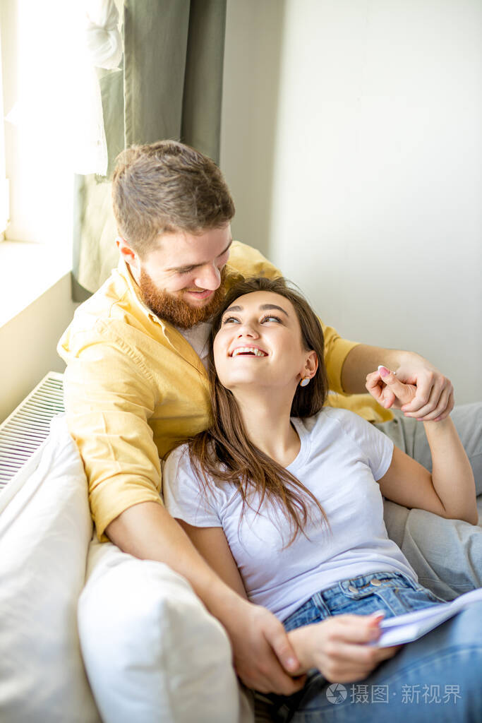 周末夫妻在家度假