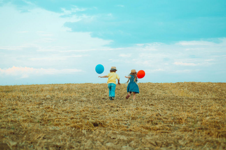 美丽和友好的夫妇图片