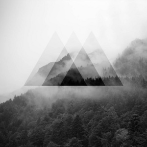 玻璃 冬天 三角形 美丽的 墙纸 天气 单色 森林 火山