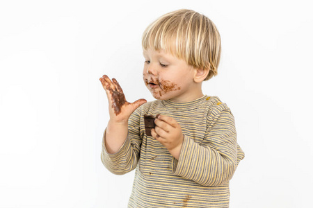 宝贝 乐趣 巧克力 有趣的 小孩 幸福 童年 涂抹 白种人