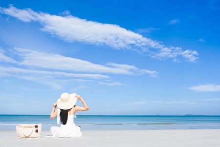 自然 女人 天空 海景 成人 后面 绿松石 连衣裙 夏天