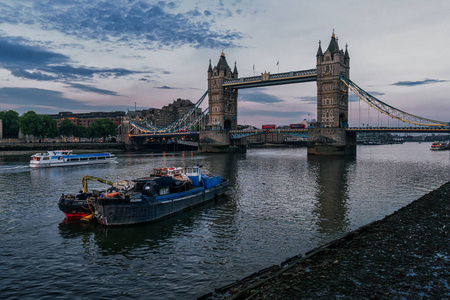 标志性的 联合 泰晤士河 照明 旅行者 历史的 伦敦 城市