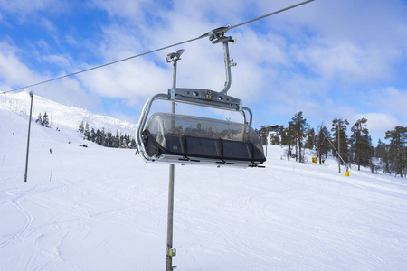 冬天 滑雪 轨道 旅行 自然 运动 寒冷的 小山 斜坡 滑雪者