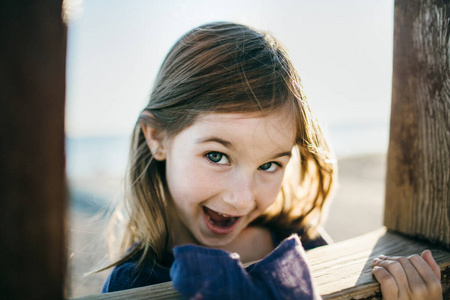 夏天 照相机 幸福 小孩 白种人 美丽的 童年 快乐 女孩