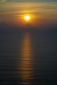 美丽的 海岸线 黎明 天空 海洋 颜色 暮光 地平线 海景