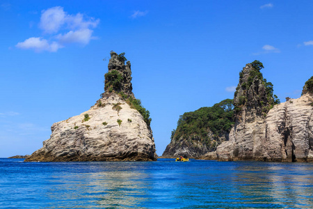 岩石 观光 海洋 悬崖 形成 沿海 夏天 旅行 突出 地质学