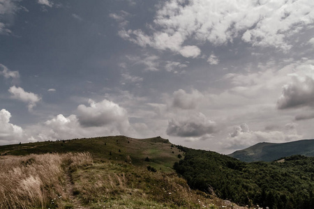 小山 自然 天空 灵感 旅游业 美丽的 消息 夏天 生活