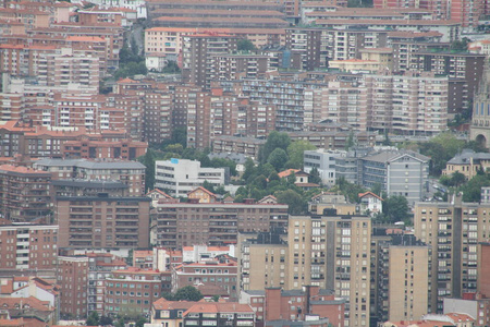 欧洲 全景图 天空 房子 市中心 颜色 阳台 城市景观 公寓