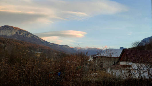 森林 山谷 小山 美丽的 旅游业 风景 日落 天空 自然