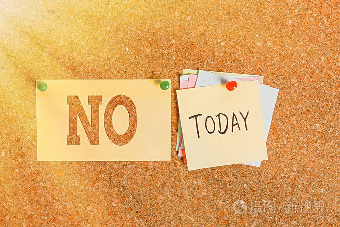 商业概念为停止当前的活动状态拒绝肯定不是软木板颜色大小纸别针图钉