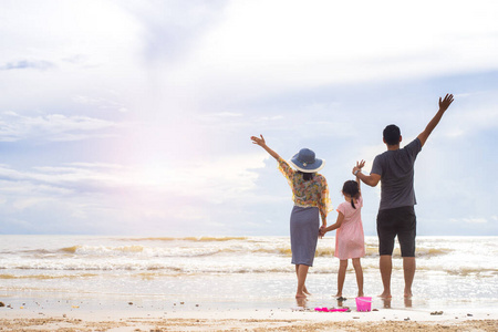 小孩 夏天 假期 乐趣 海洋 假日 快乐 在一起 美丽的